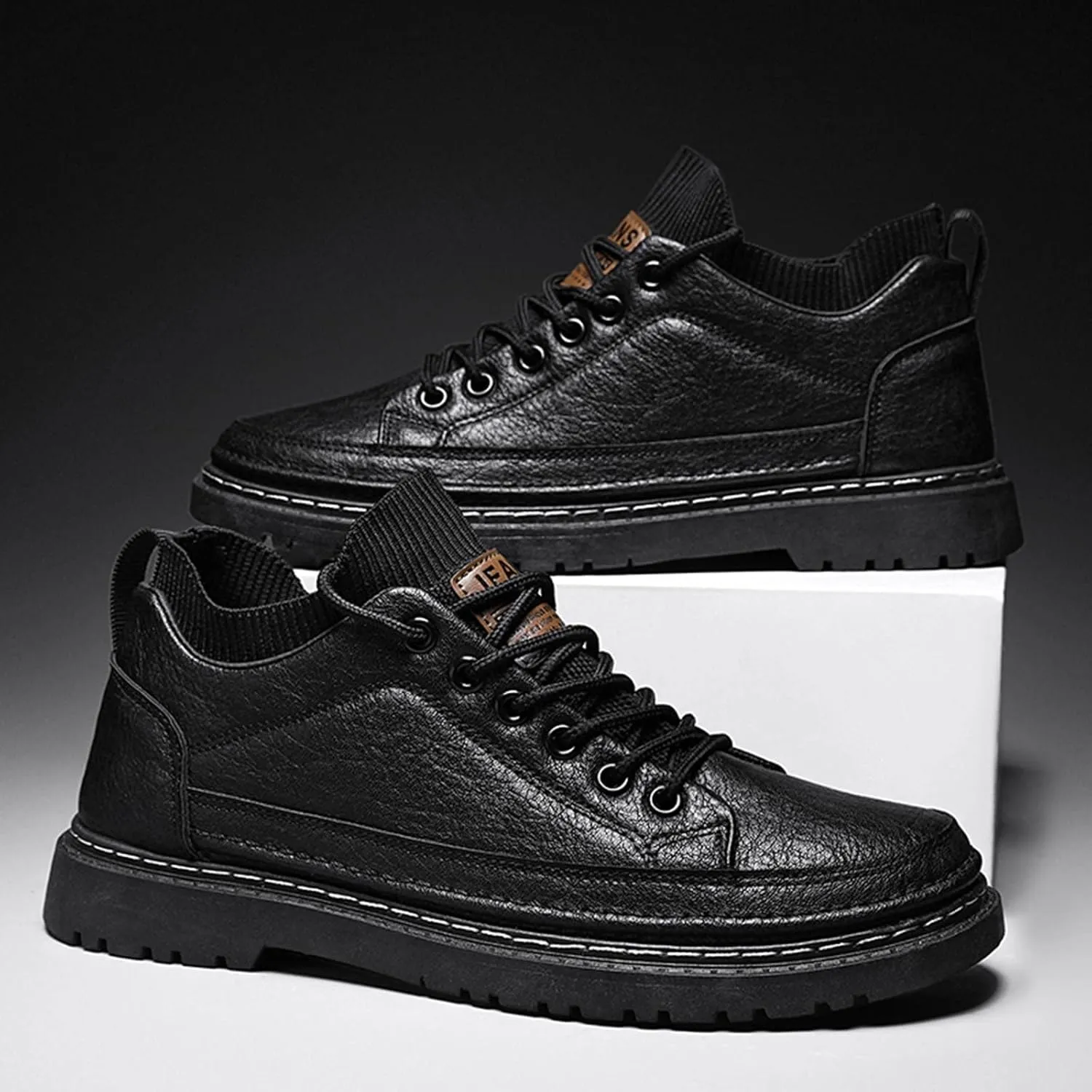 2022 New Men's Fashion Trend Car Stitching Round Toe Canvas Casual Men Comfy Casual Microfiber Leather Shoes