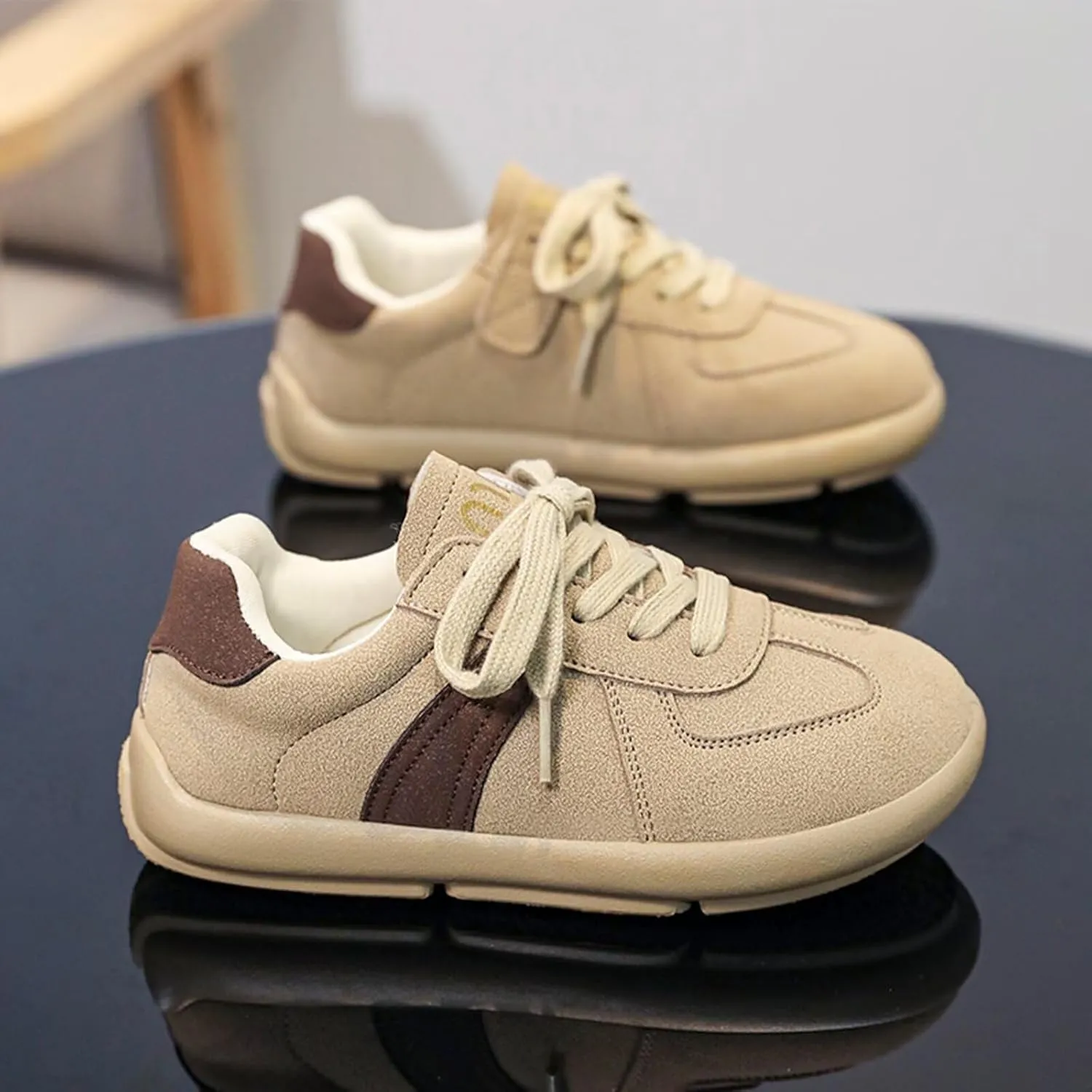 Children's Classic Retro Rubber Sole Fashion Sneakers, Lace-Up and Hook and Loop Design, Non-Slip Casual Street Style Shoes