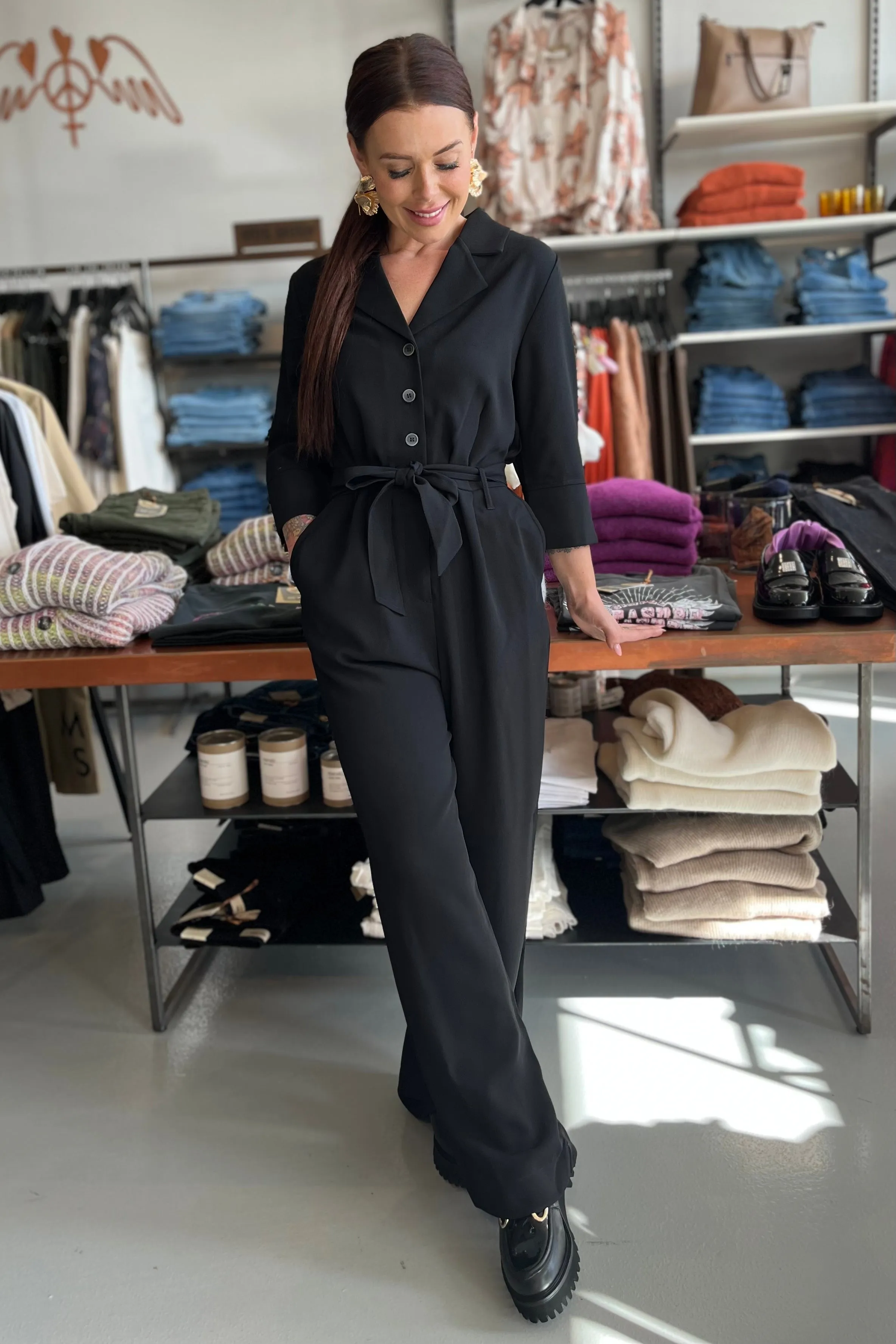 Cismo Deney Jumpsuit | Black | Buksedragt fra Mos Mosh