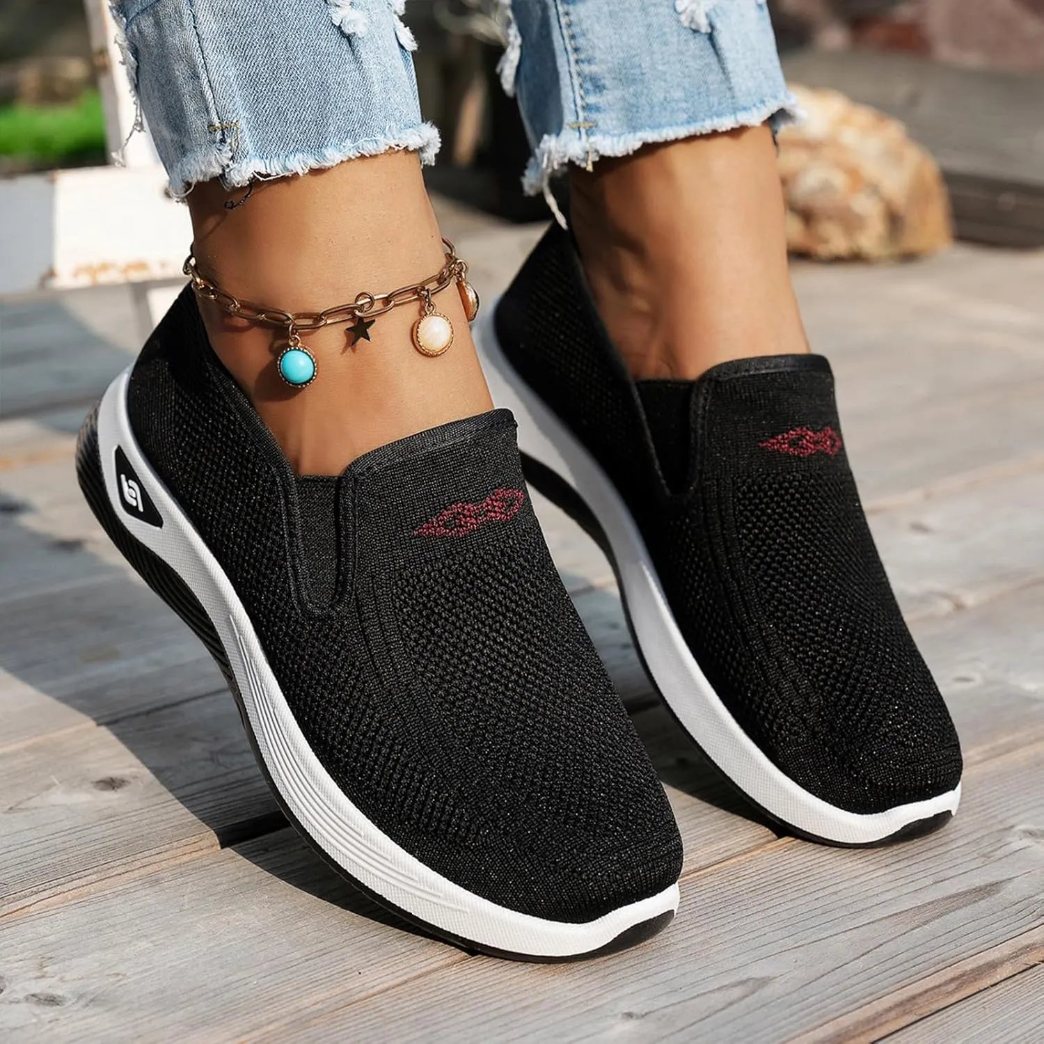 Diabetic Shoes for Women Arch Support Orthopedic Sneakers Lightweight Breathable Mesh Woven Slip-On Sneakers Non-Slip Athletic Gym Running Shoes Trendy Casual Comfortable Loafers