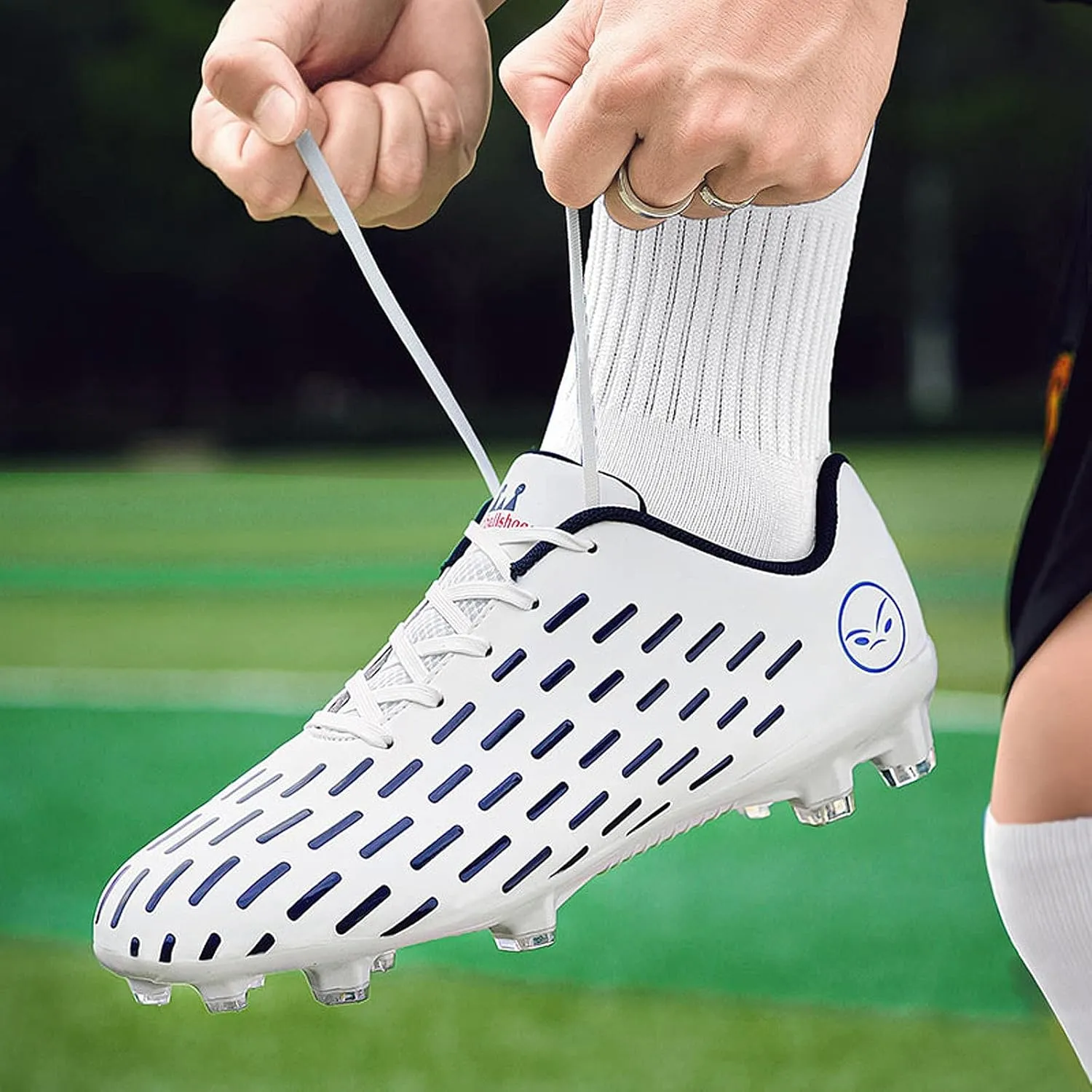 FLIOZY Men's Soccer Shoes Teenager Football Shoes Professional Athletic Training Sneakers Outdoor Indoor Football Boots Little Kids/Big Kids
