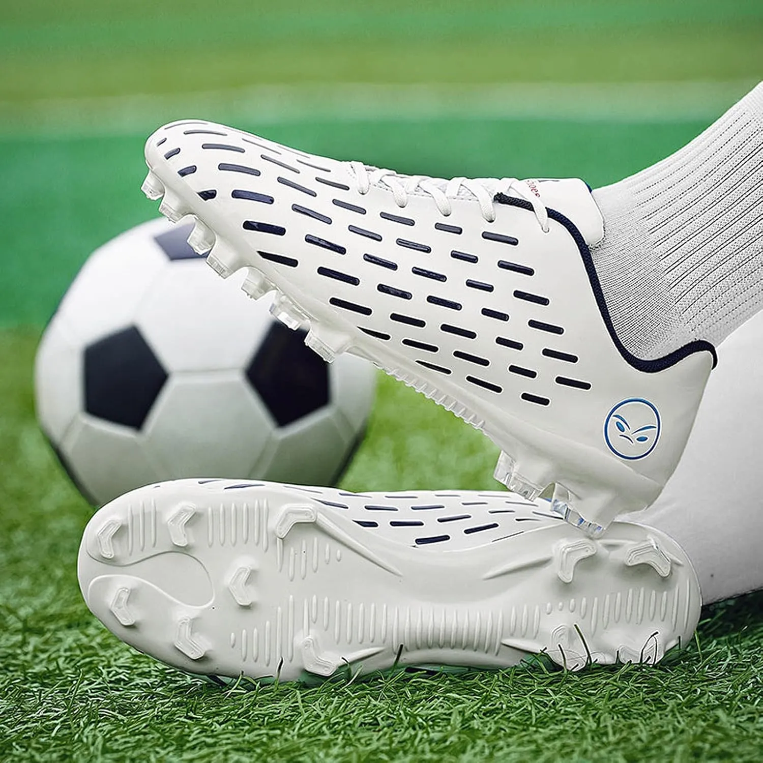 FLIOZY Men's Soccer Shoes Teenager Football Shoes Professional Athletic Training Sneakers Outdoor Indoor Football Boots Little Kids/Big Kids