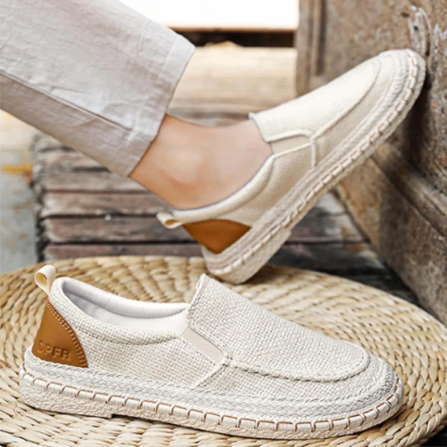 Men Sports Flat Bottom Shoes Lightweight Mesh Breathable Slip On Comfortable Fashion Autumn and Summer Shoes