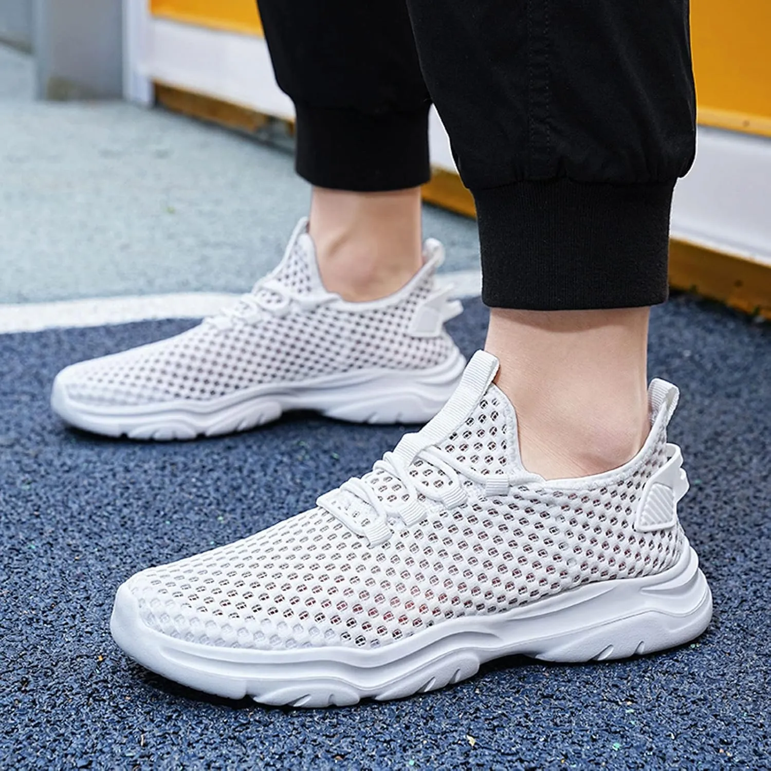 Men's Lightweight Quick Drying Water Shoes Gym Athletic Sport Walking Shoes Mesh Hollow Breathable Cushion Sneakers