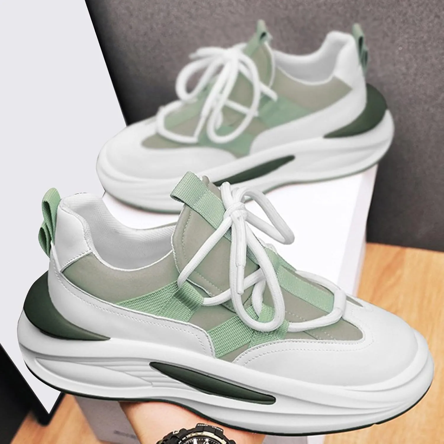 Men's Slip Shoes Fashion Summer and Men Sneakers Fly Woven Mesh Breathable and Comfortable Slip On