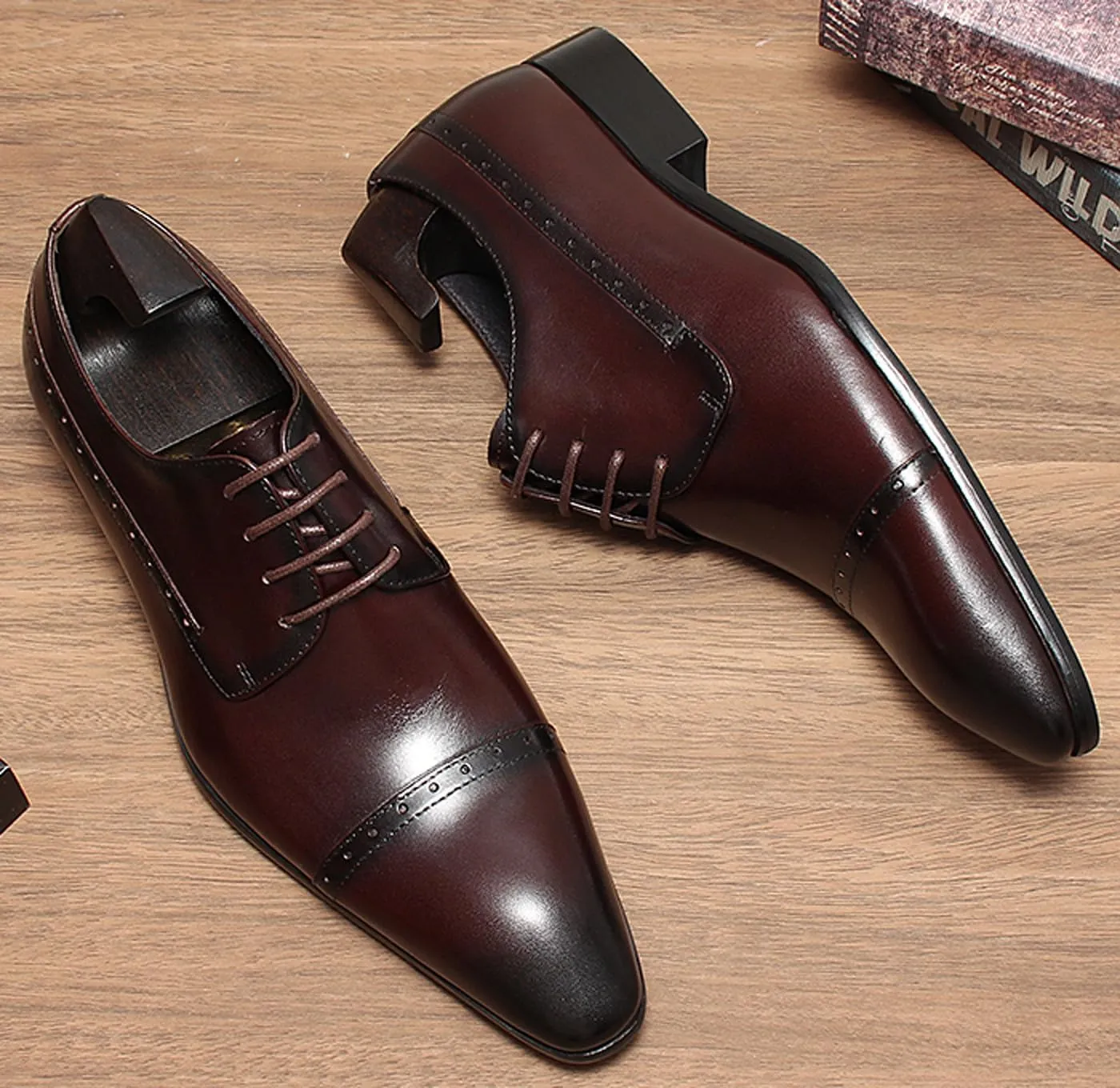 Santimon Men??s Leather Cap Toe Oxfords Dress Shoes ?C Lace-Up Brogue Formal Derby Shoes with Cushioned Insole & Slip-Resistant Sole for Business, Office & Wedding