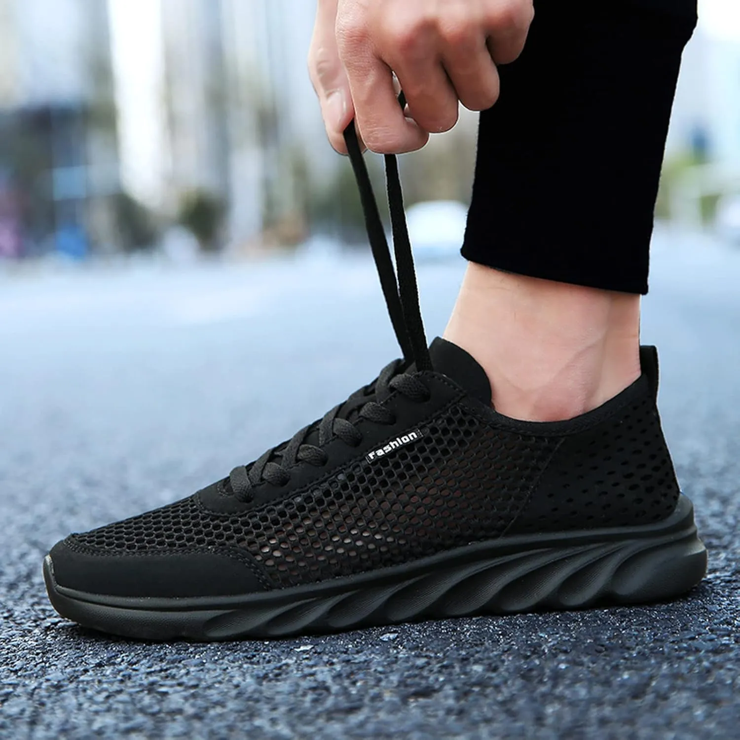 Sneakers Business Breathable Men Sports Shoes Simple Solid Color Fashion Summer New Pattern Mesh Hollow Breathable and