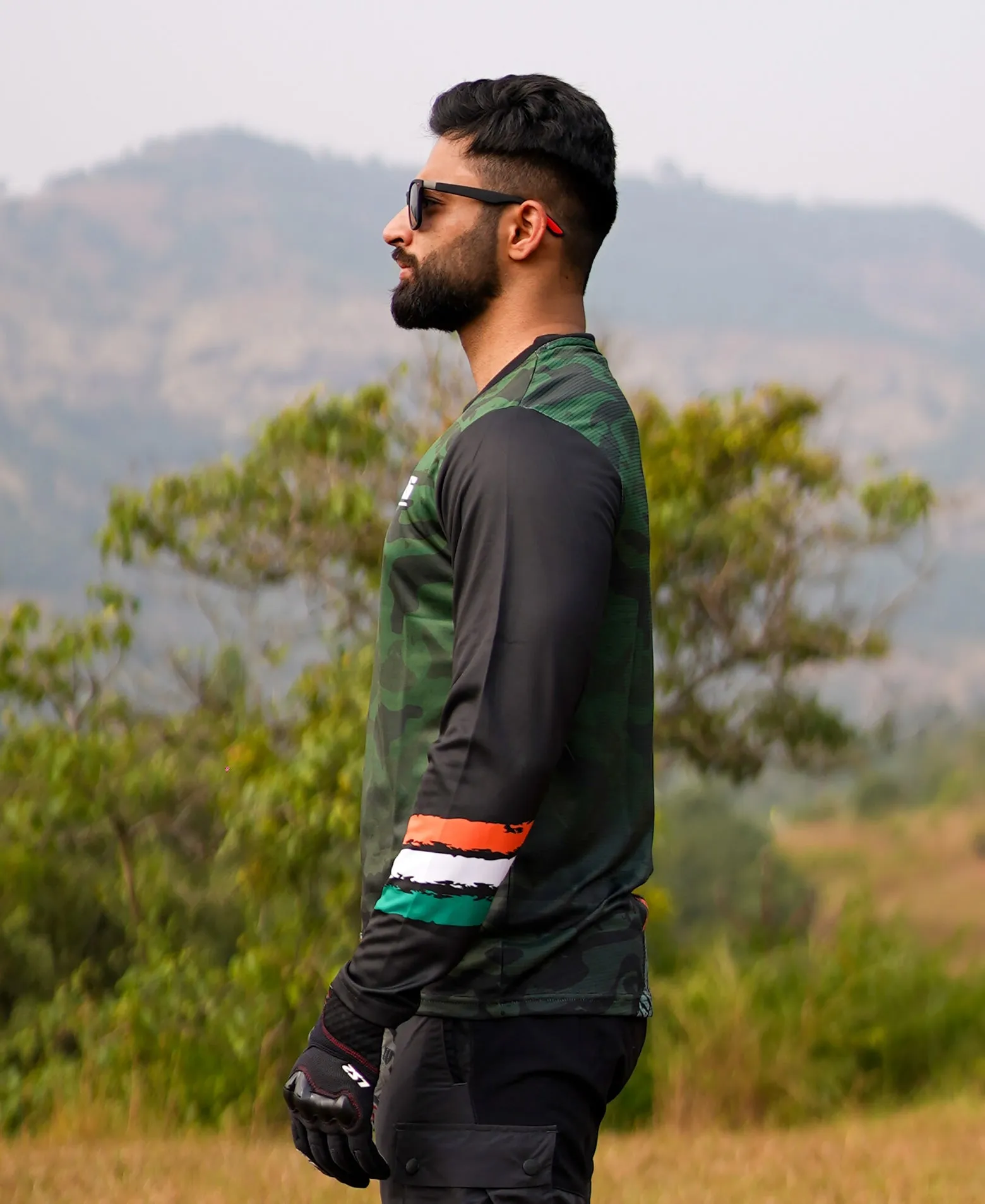 Tricolor Triumph Riding Jersey
