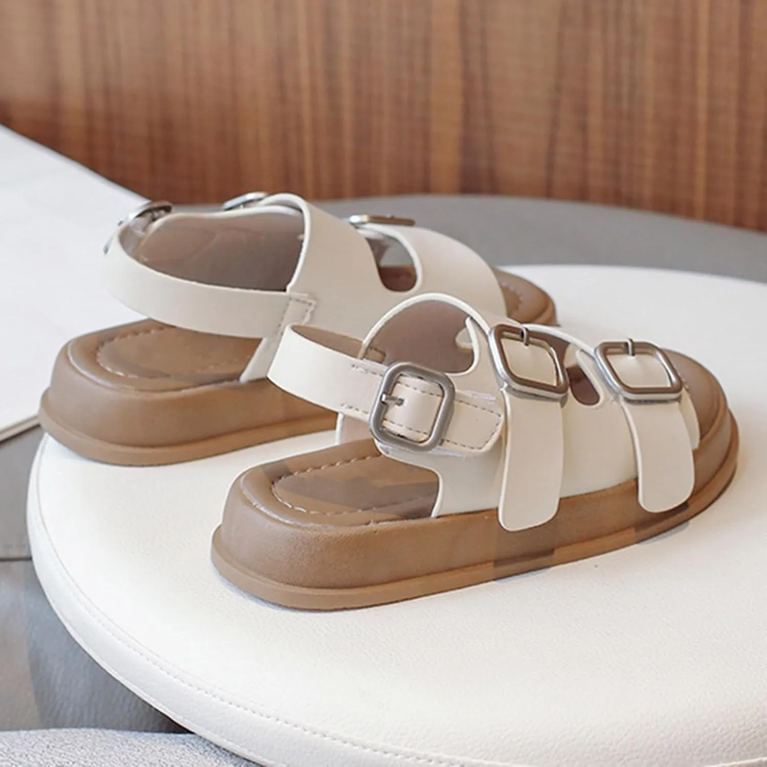 Walking Shoes for Boys Girls Children's Sandals Summer Boys Beach Shoes Soft Bottom Girls Baby Rome Trend Three Ring
