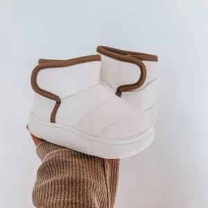 White/Tan Fur Lined Winter Boots