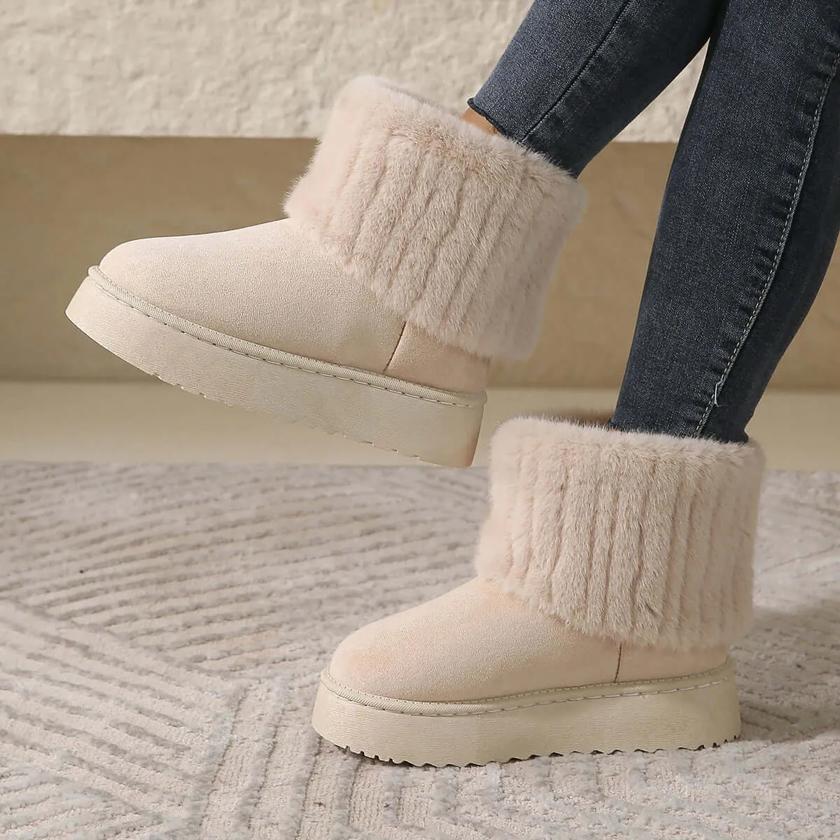 Women's Luxurious Fur-Lined Winter Boots